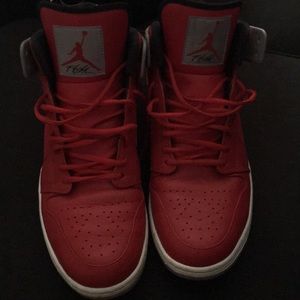 Air Jordan 1 Mids
